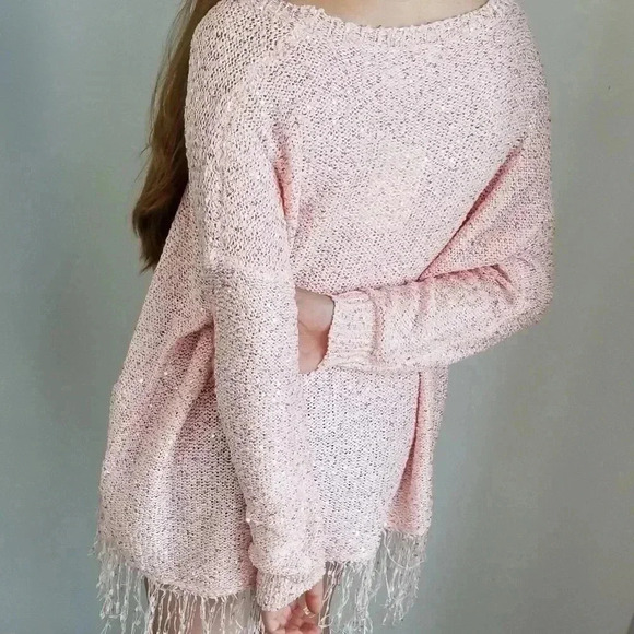 Pink sequin and fringe detailed top - Picture 3 of 4